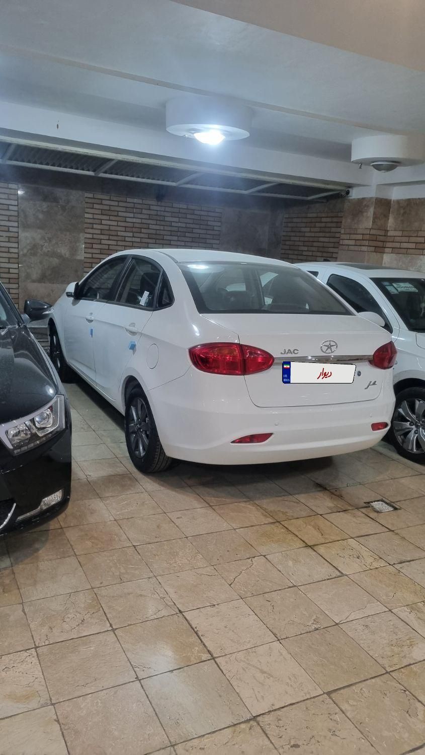 جک J4 اتوماتیک ساده - 1404
