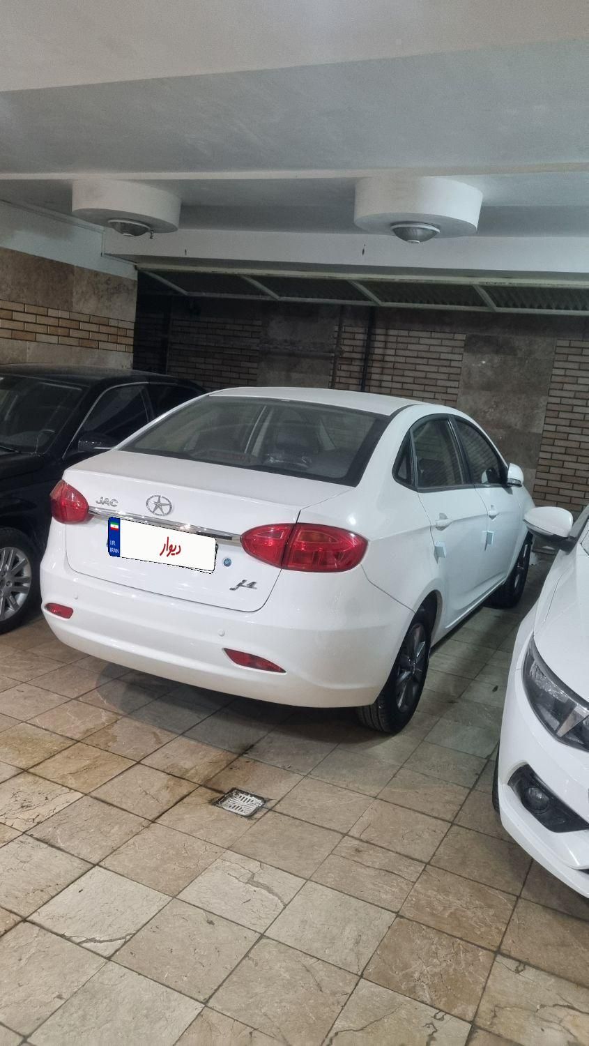 جک J4 اتوماتیک ساده - 1404