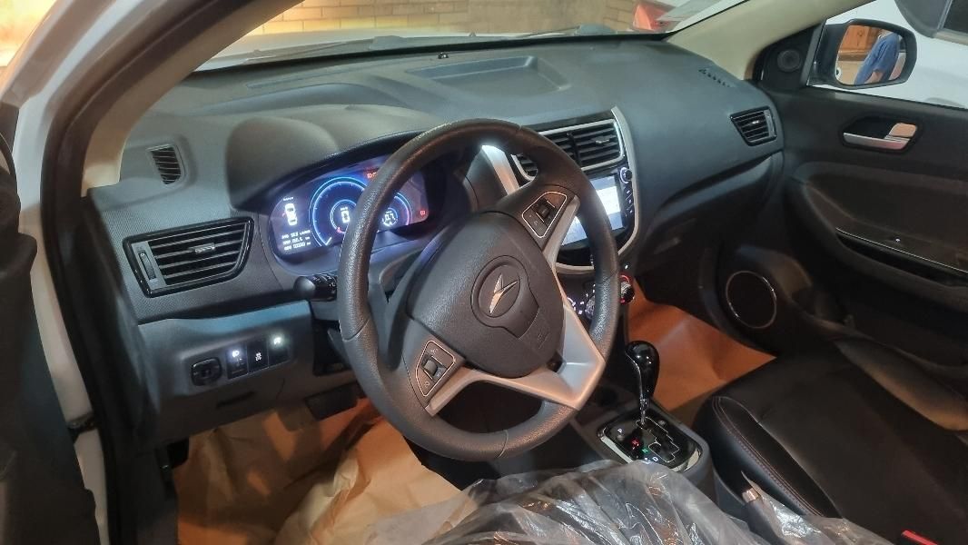 جک J4 اتوماتیک ساده - 1404