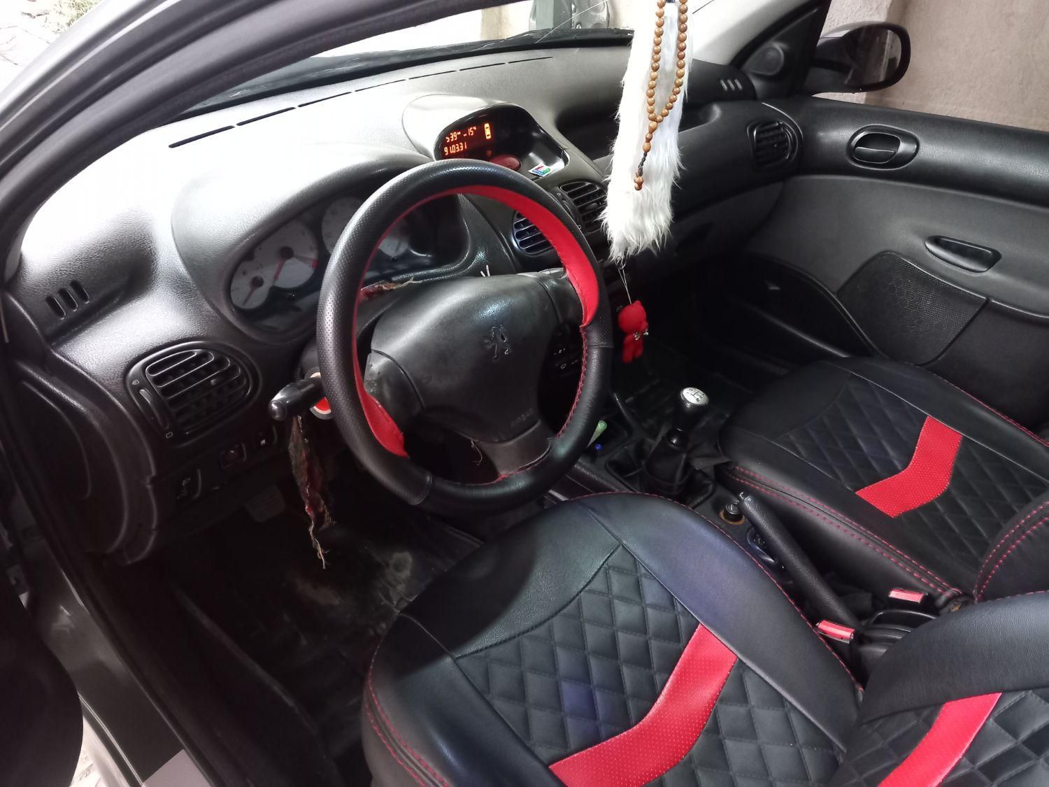 پژو ۲۰۶ صندوق دار v8 - 1394
