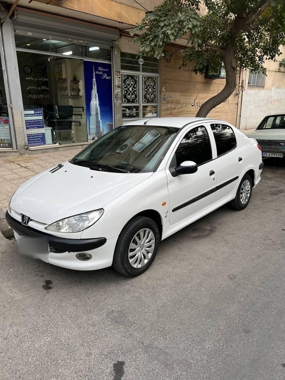 پژو ۲۰۶ صندوق دار v8 - 1397