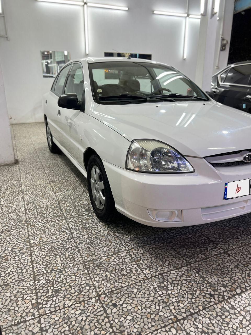 کیا ریو صندوقدار نیمه فول UB - 1389