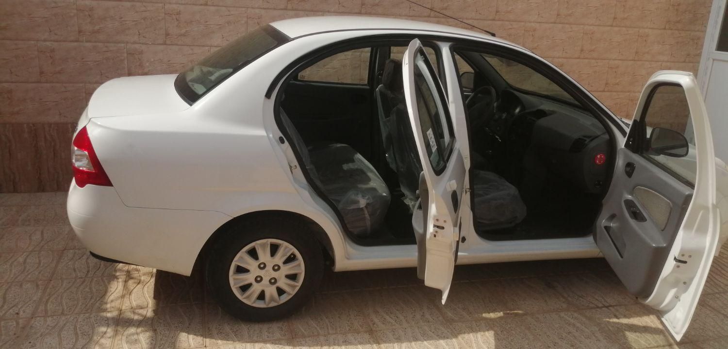 تیبا صندوق دار SX - 1400