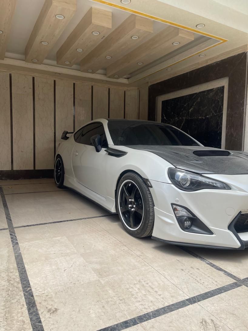 تویوتا GT 86 اتومات آپشنال - 2014