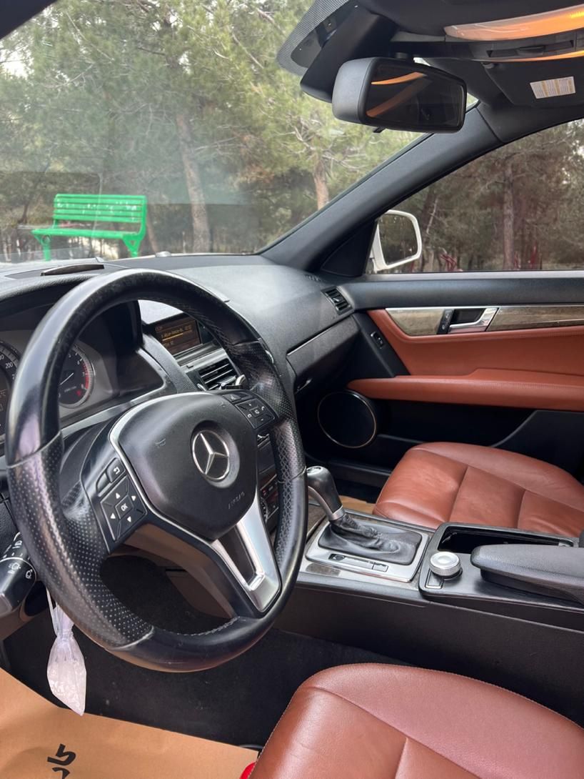 بنز C 200 - 2009