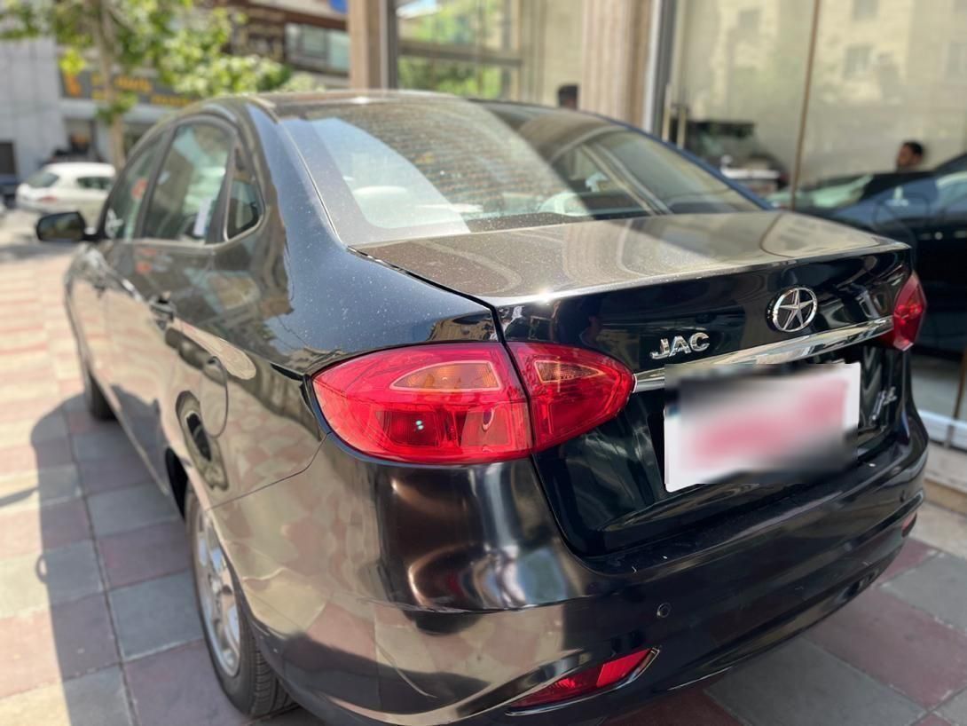 جک J4 اتوماتیک ساده - 1402