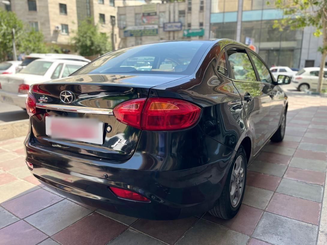 جک J4 اتوماتیک ساده - 1402