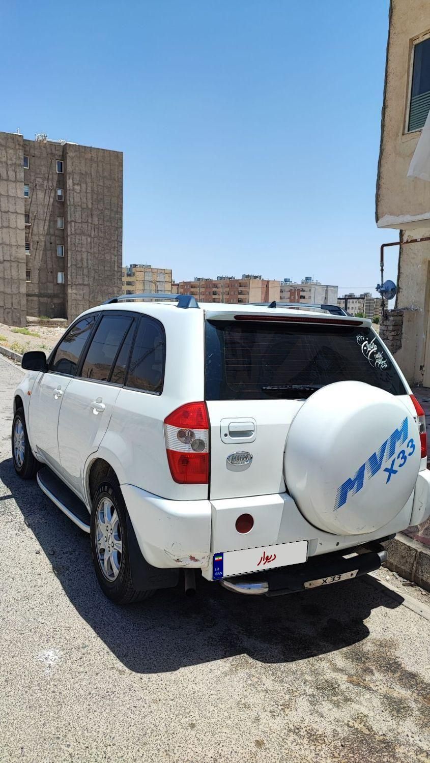 ام وی ام X33 دنده‌ای ساده - 1390