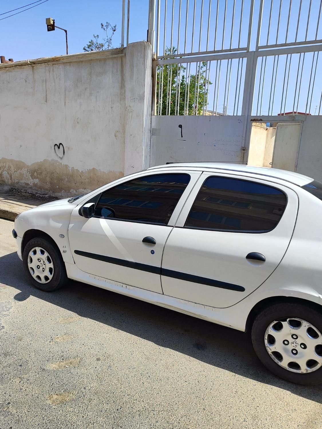 پژو ۲۰۶ صندوق دار v8 - 1387