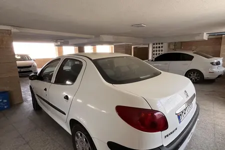 پژو ۲۰۶ صندوق دار v8 - 1396
