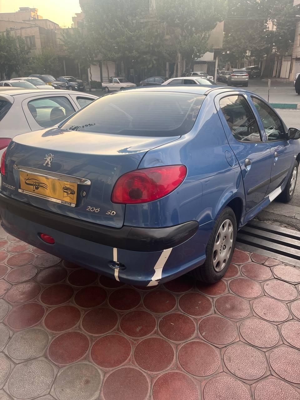 پژو ۲۰۶ صندوق دار v8 - 1395