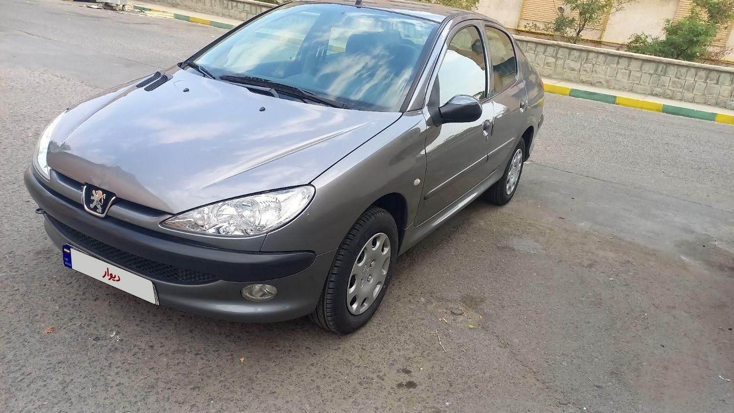 پژو ۲۰۶ صندوق دار v8 - 1389