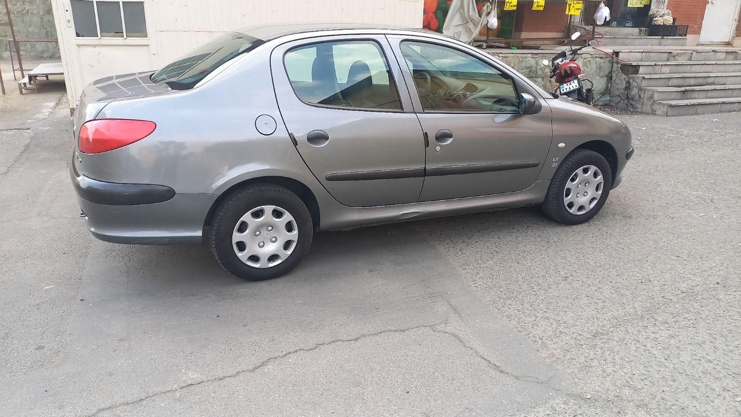 پژو ۲۰۶ صندوق دار v8 - 1389