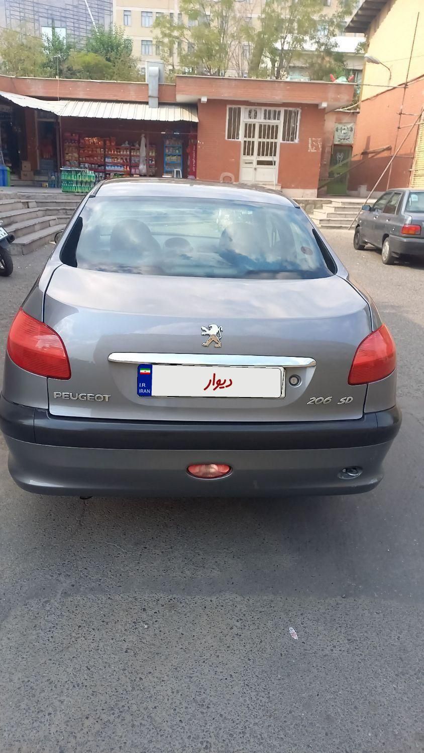 پژو ۲۰۶ صندوق دار v8 - 1389