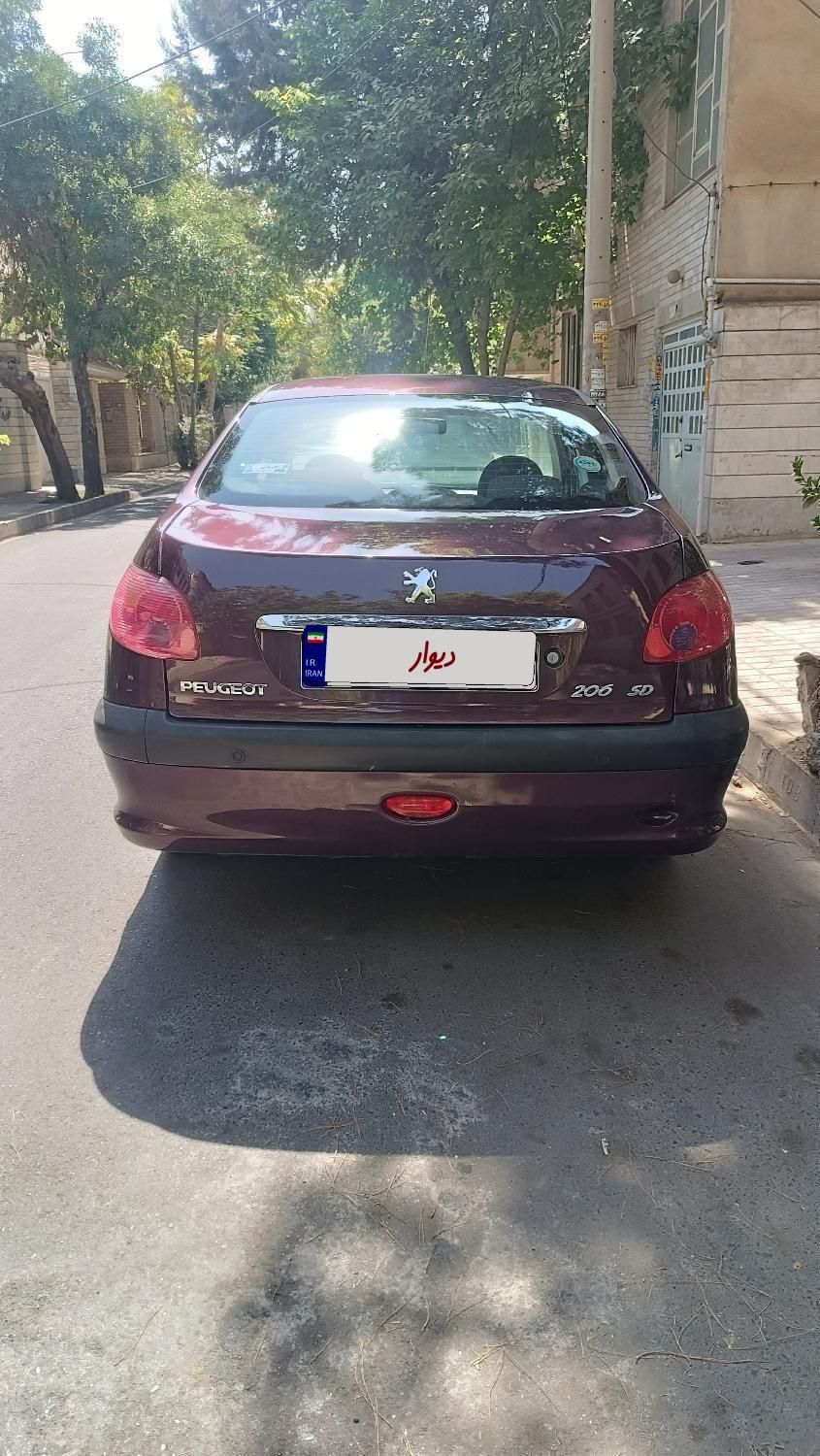 پژو ۲۰۶ صندوق دار v8 - 1394