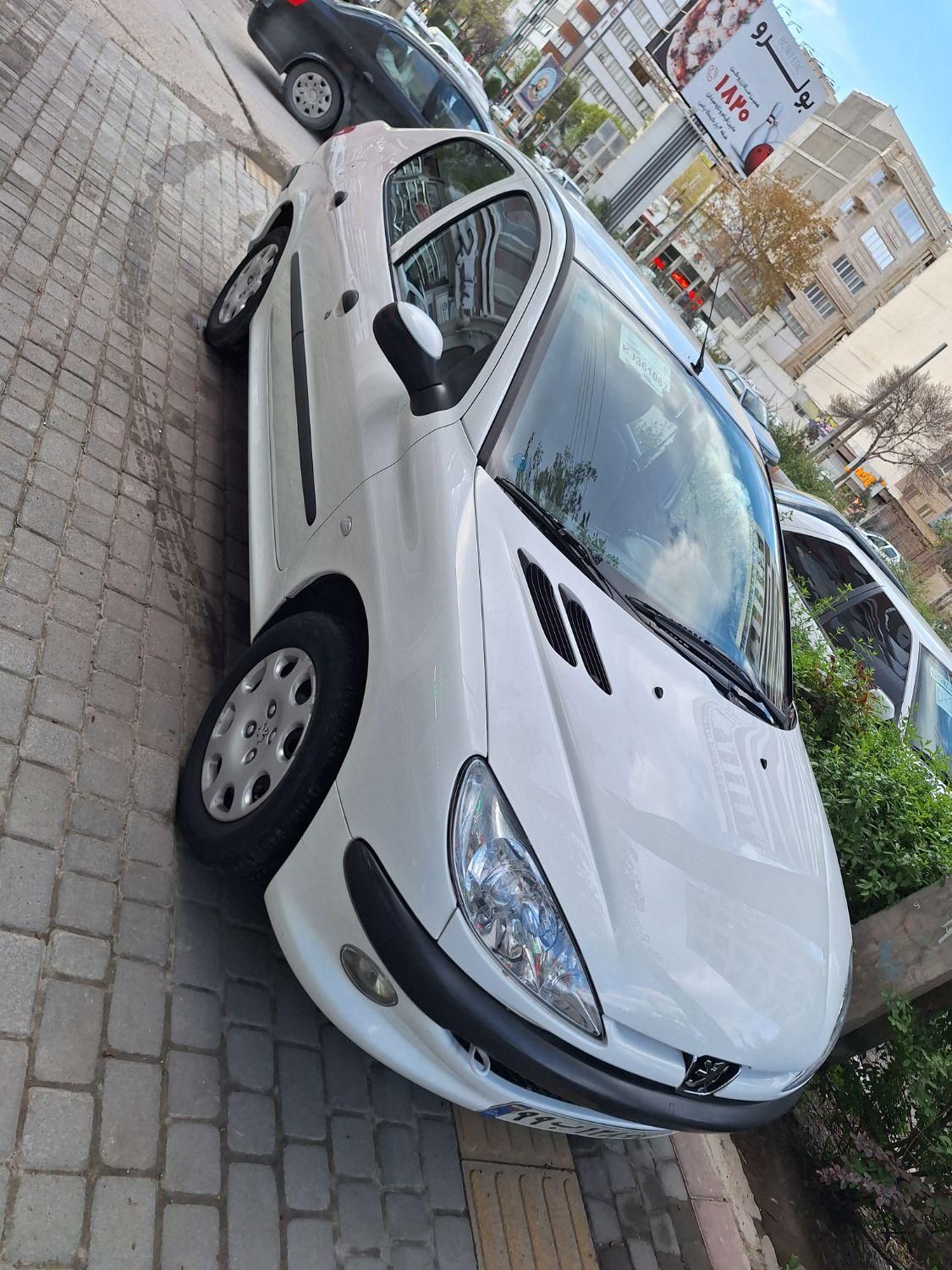 پژو ۲۰۶ صندوق دار v8 - 1398