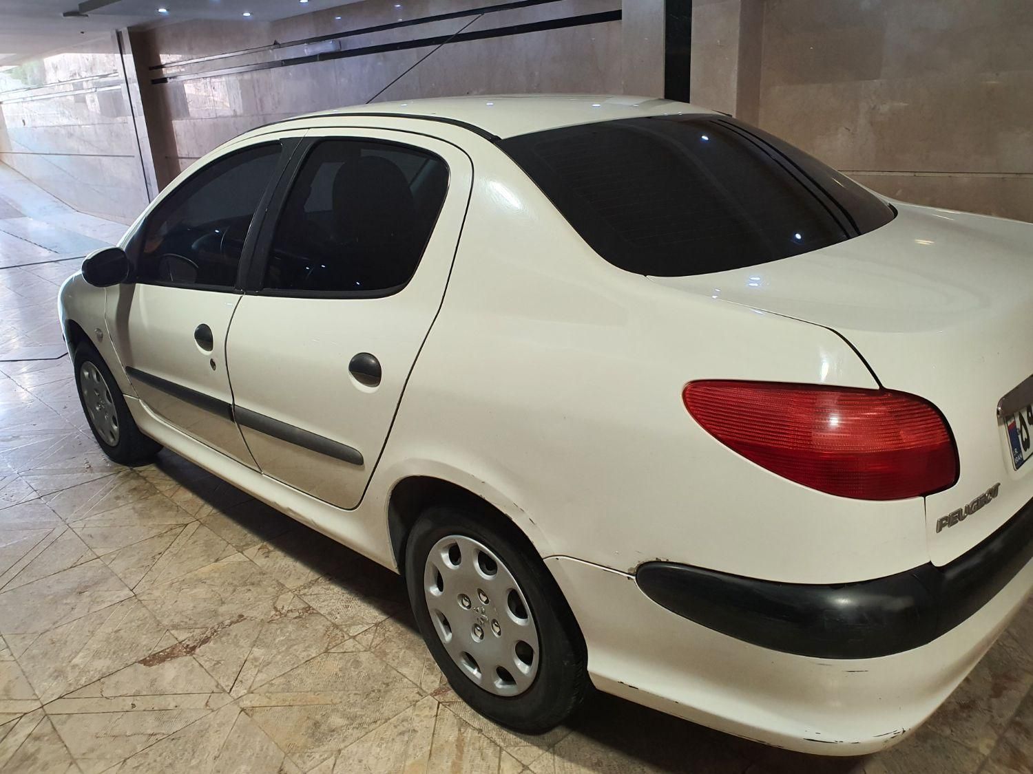 پژو ۲۰۶ صندوق دار v8 - 1388