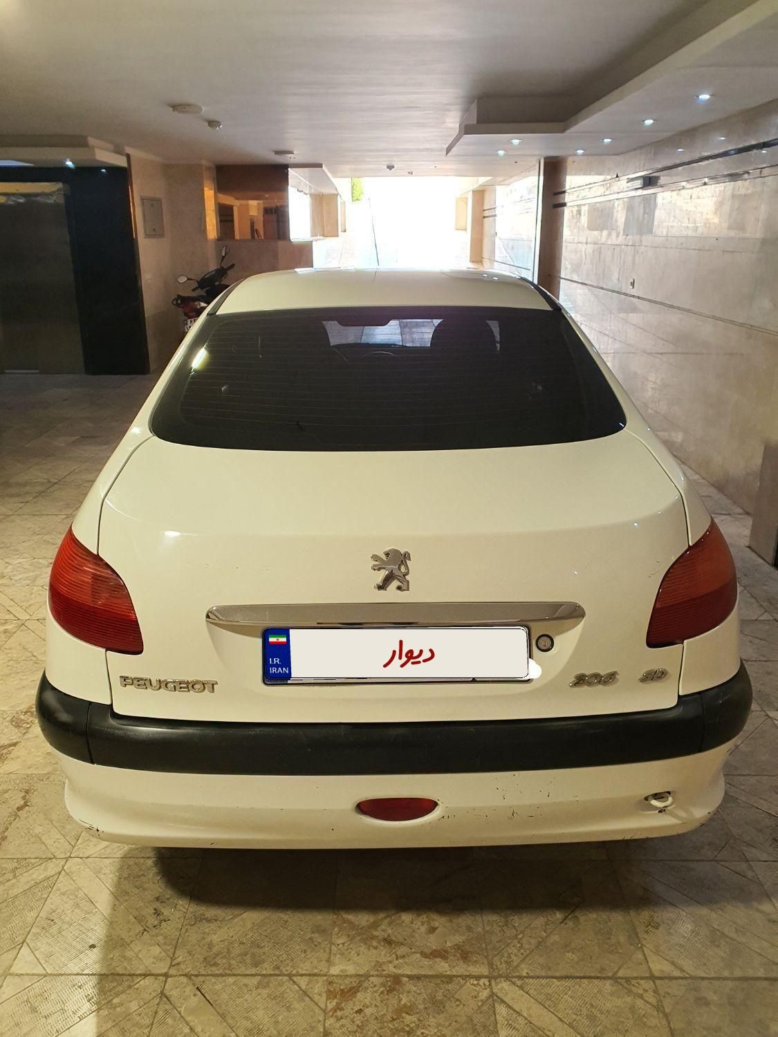 پژو ۲۰۶ صندوق دار v8 - 1388