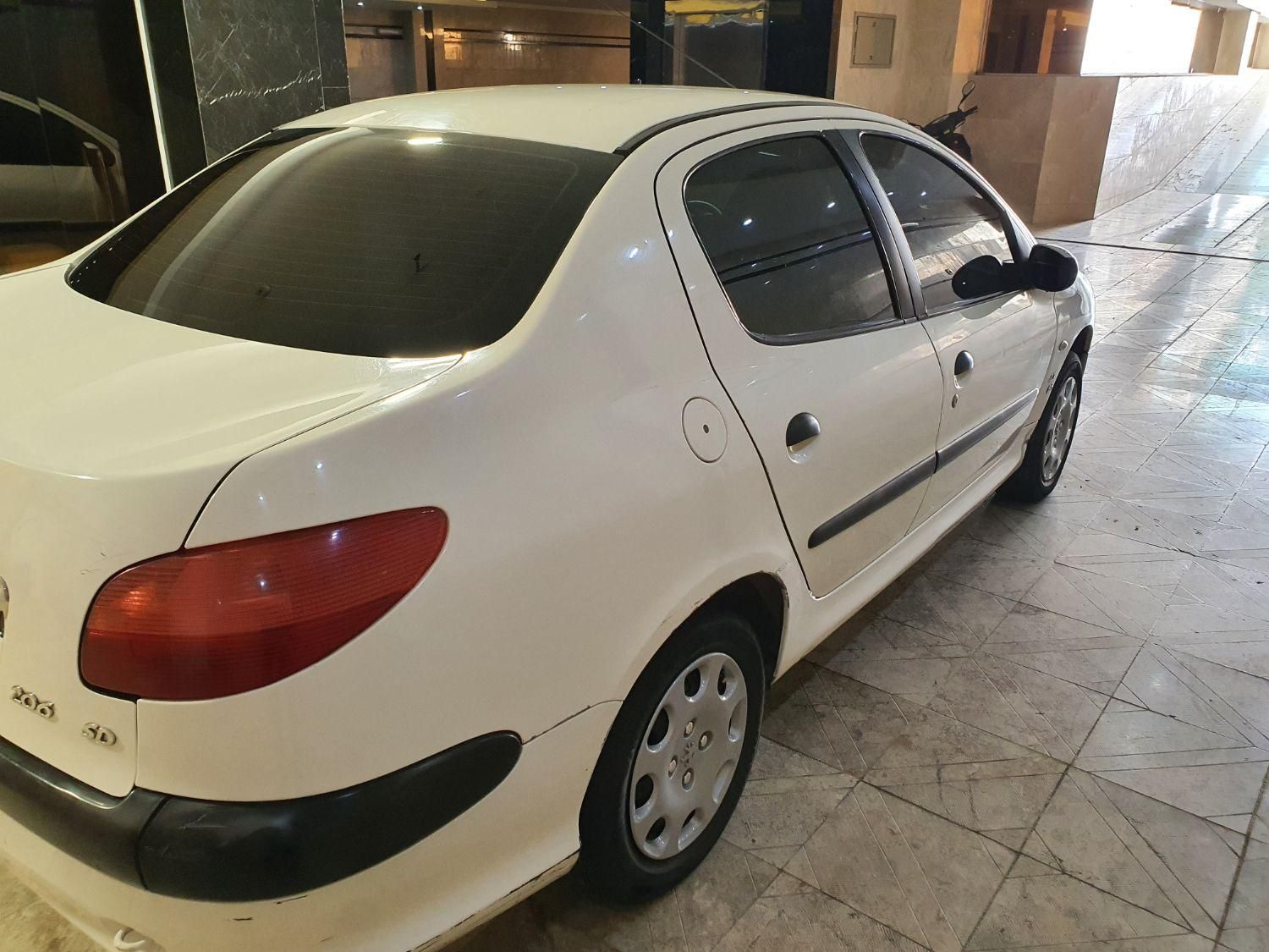 پژو ۲۰۶ صندوق دار v8 - 1388