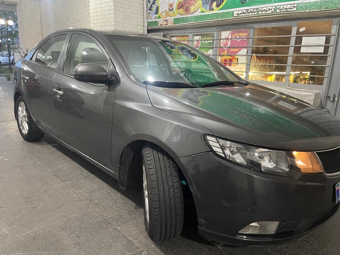 کیا سراتو 2.0 لیتر اتوماتیک GT لاین - 2016