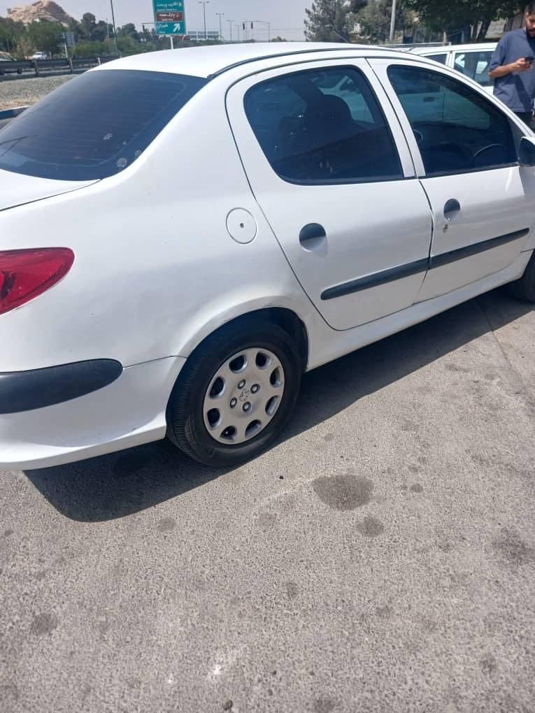 پژو ۲۰۶ صندوق دار v8 - 1389