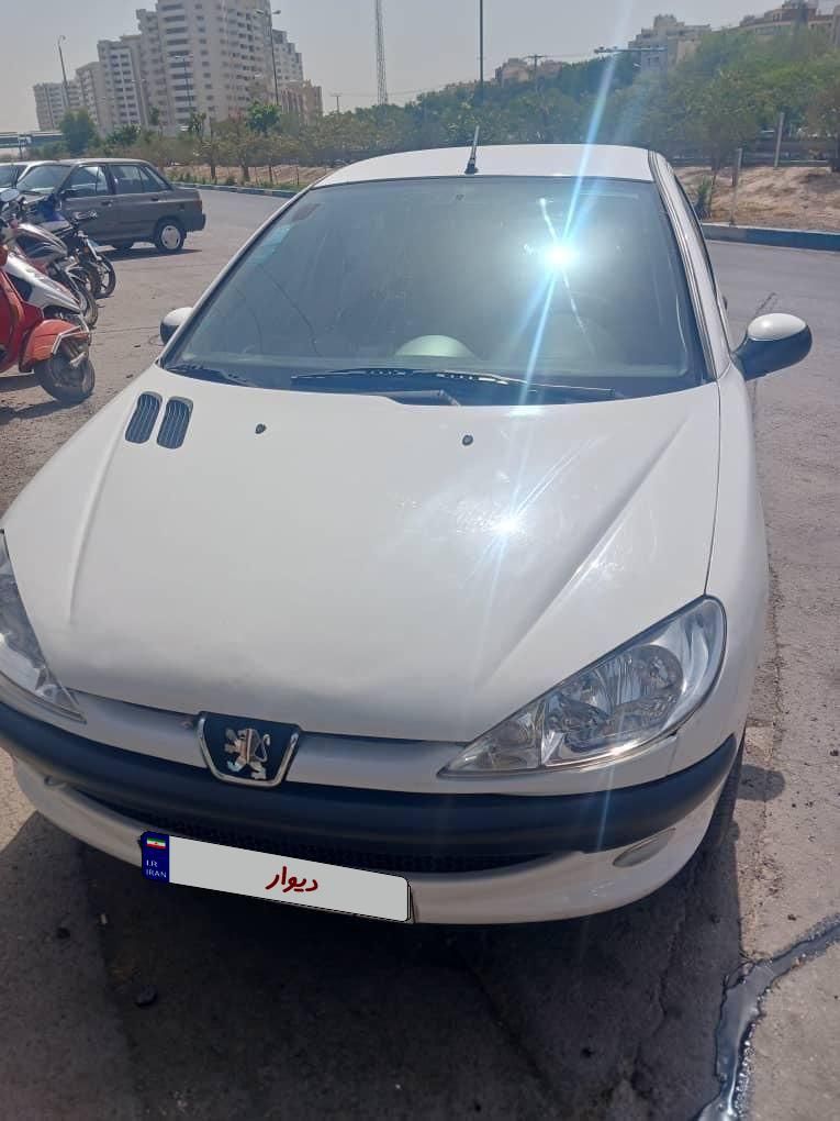پژو ۲۰۶ صندوق دار v8 - 1389