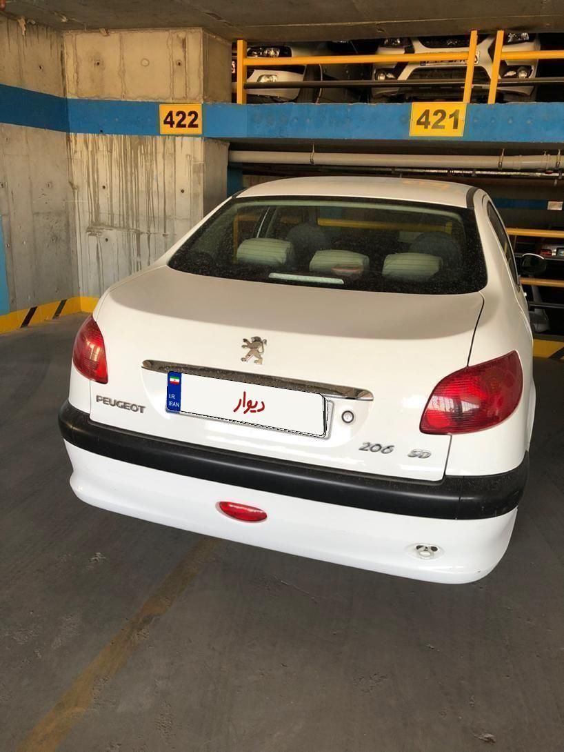 پژو ۲۰۶ صندوق دار v8 - 1398