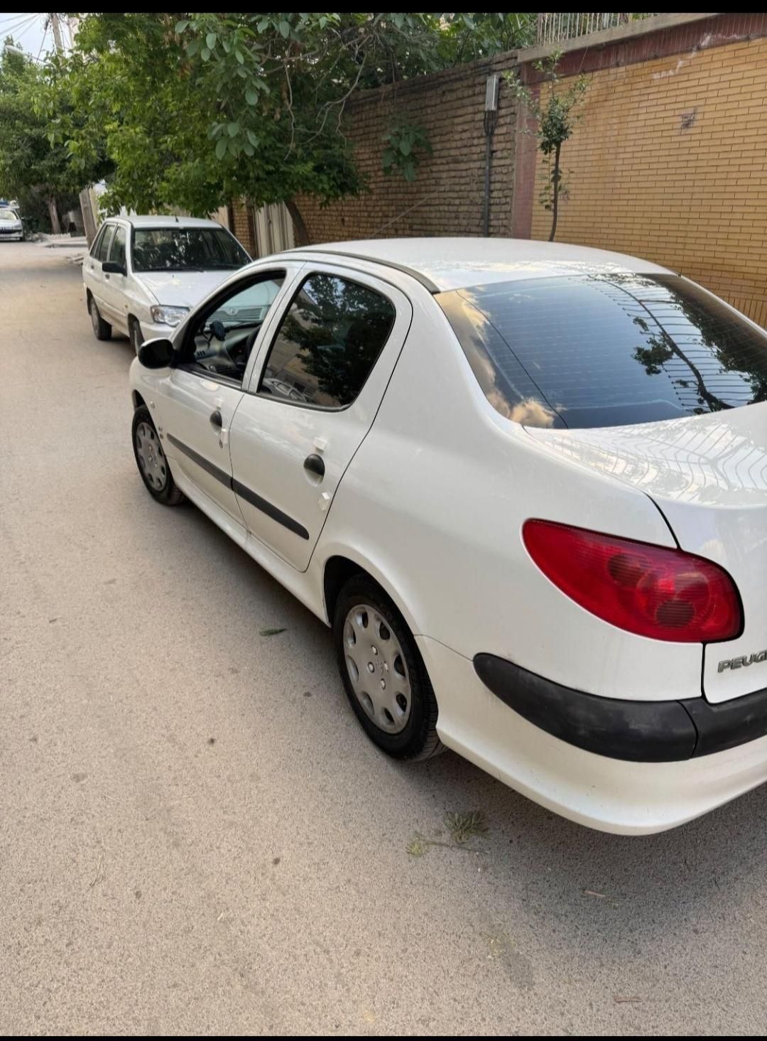 پژو ۲۰۶ صندوق دار v8 - 1392