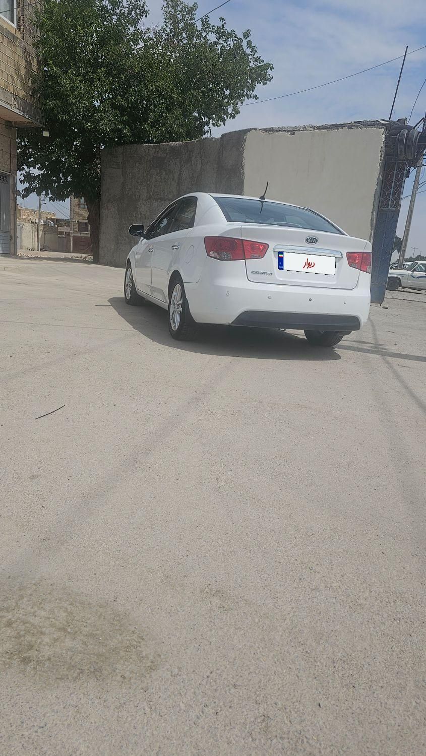 کیا سراتو 2.0 لیتر اتوماتیک GT لاین - 2016