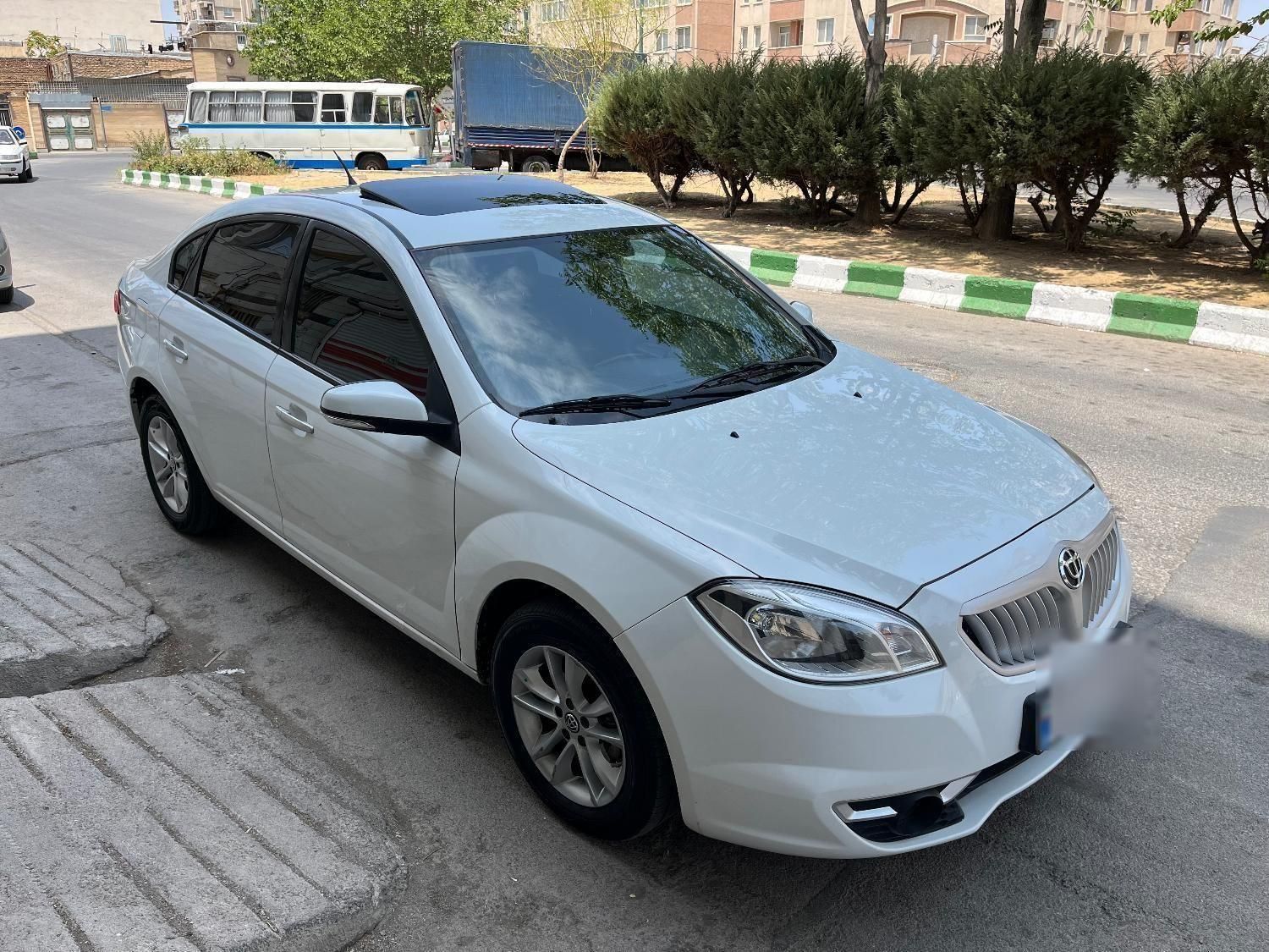خودرو برلیانس، H330 آگهی ann_19281921