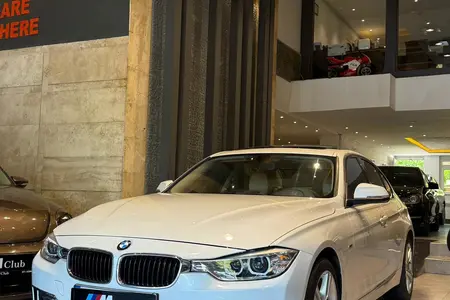 ب ام و سری 3 سدان 320i - 2014