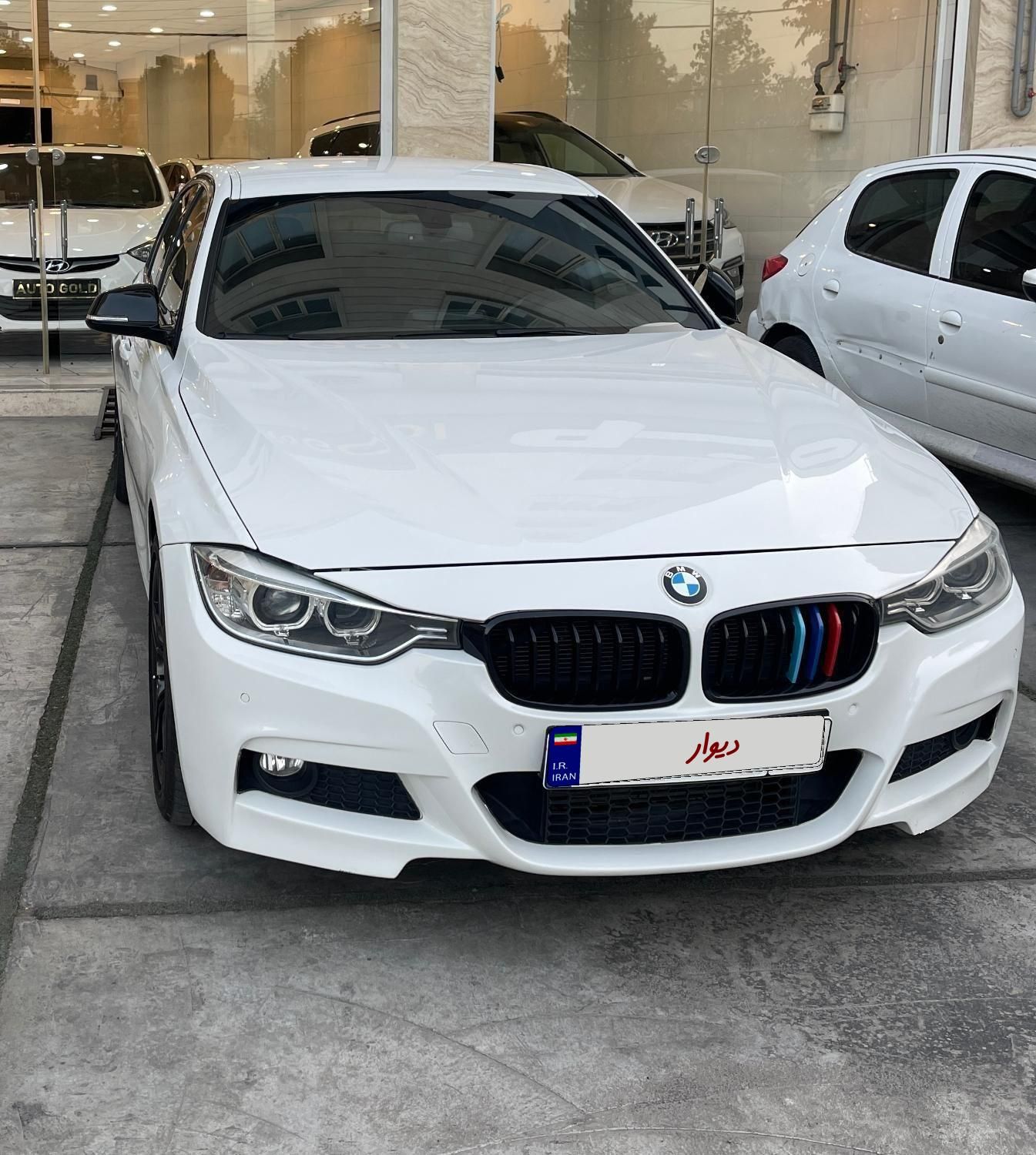 ب ام و سری 3 سدان 320i - 2013