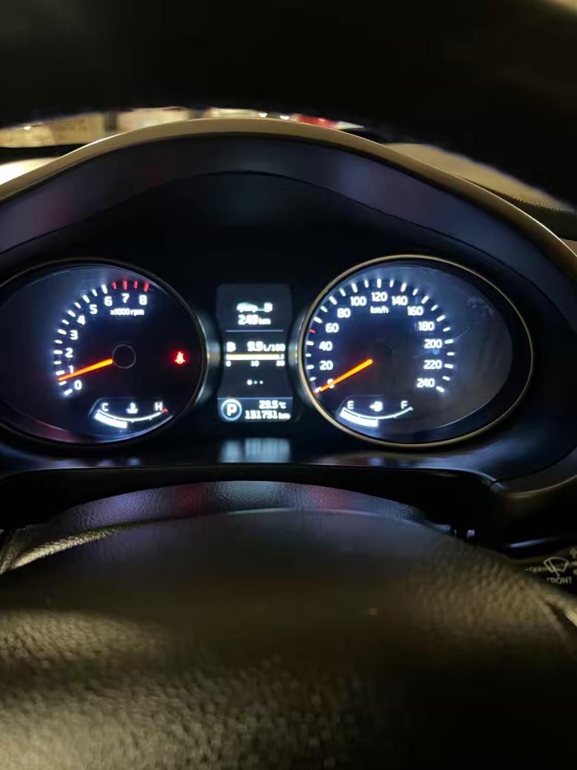 کیا اسپورتیج 4 سیلندر فول 2400cc - 2015
