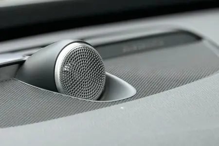 ولوو XC90 R-DESIGN - 2017
