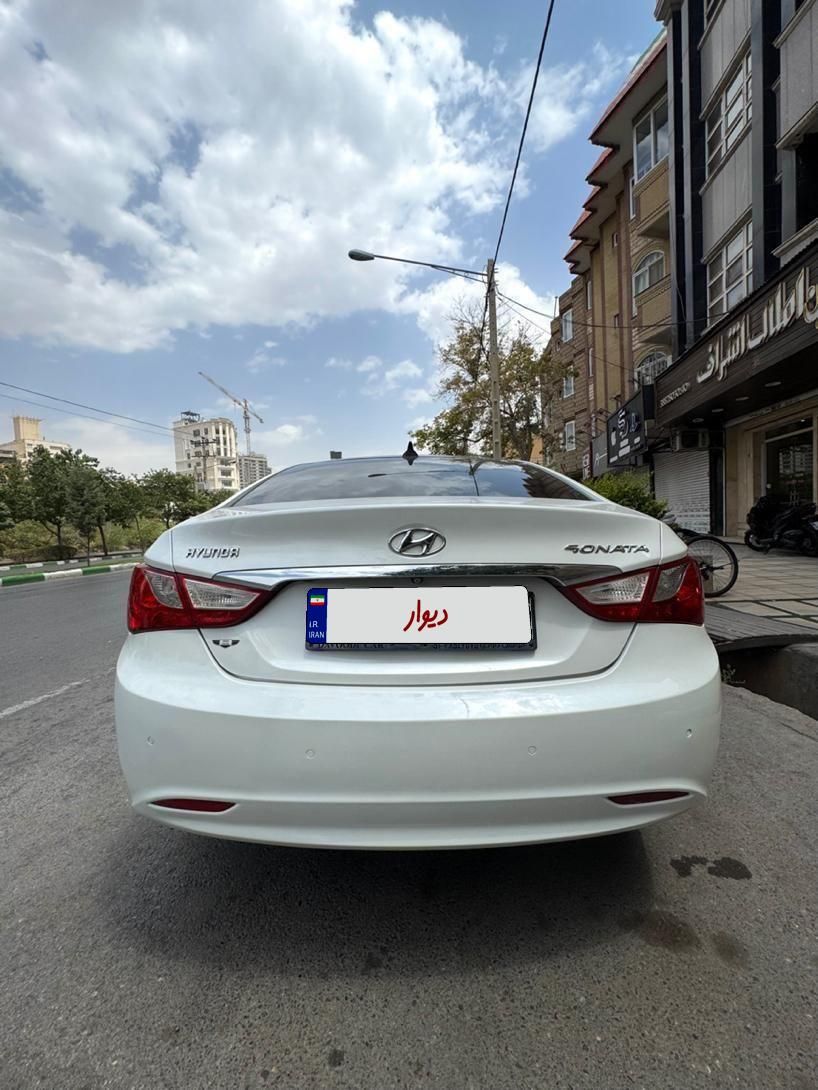هیوندای سوناتا فول YF - 2013