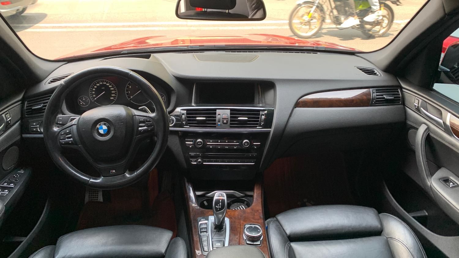 ب ام و X3 28i فول وارداتی - 2015