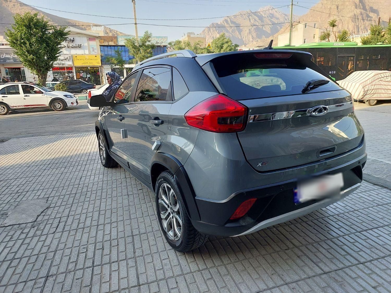 خودرو ام وی ام، X22 آگهی ann_19284728
