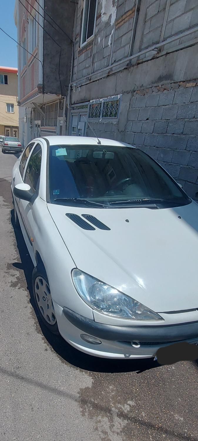 پژو ۲۰۶ صندوق دار v8 - 1394