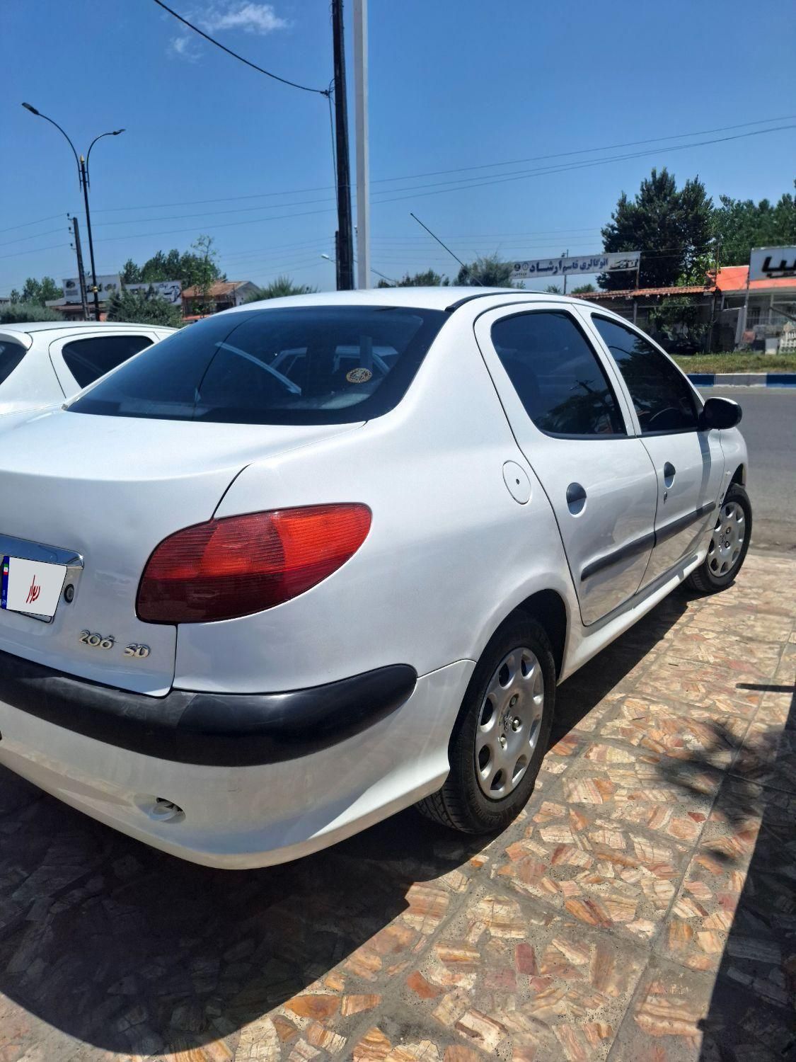 پژو ۲۰۶ صندوق دار v8 - 1389
