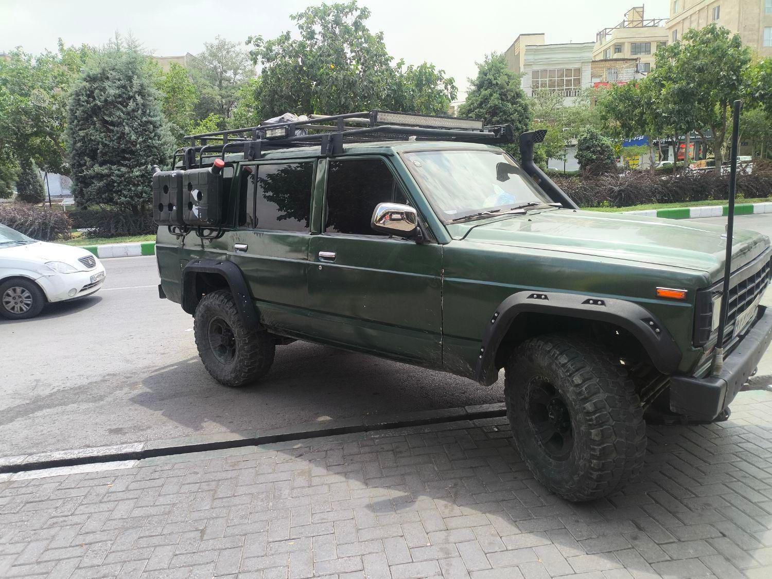 نیسان پاترول چهار درب 4 سیلندر - 1381