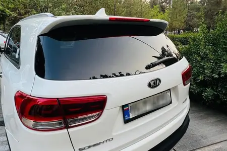 کیا سورنتو نیمه فول UM - 2017