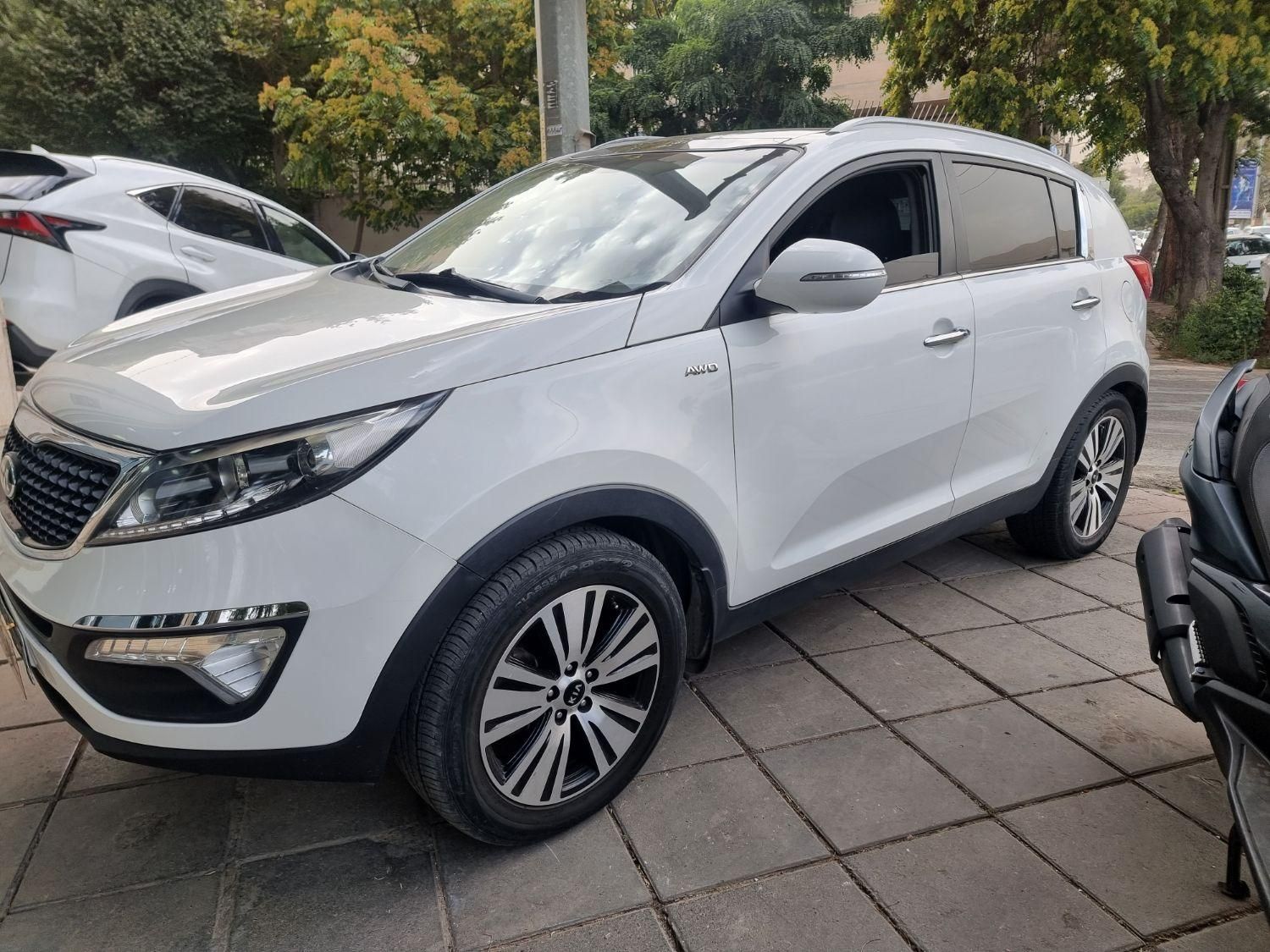 کیا اسپورتیج 4 سیلندر فول 2400cc - 2015