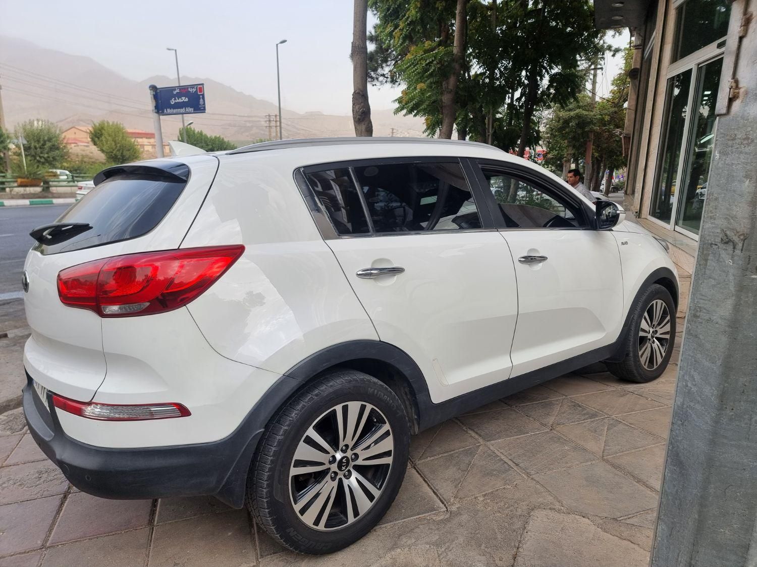 کیا اسپورتیج 4 سیلندر فول 2400cc - 2015