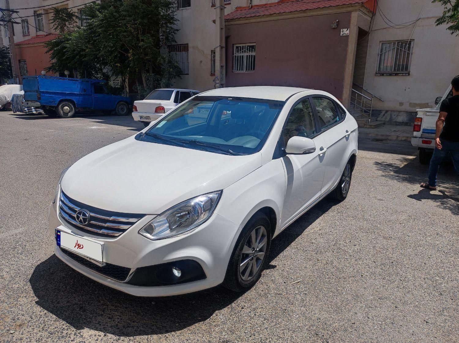 جک J4 اتوماتیک ساده - 1403