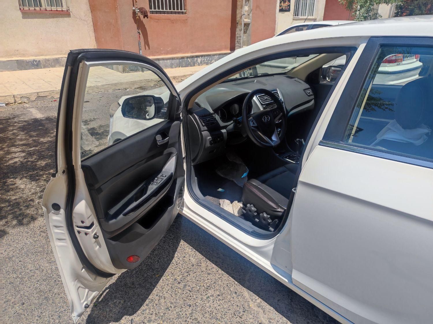 جک J4 اتوماتیک ساده - 1403