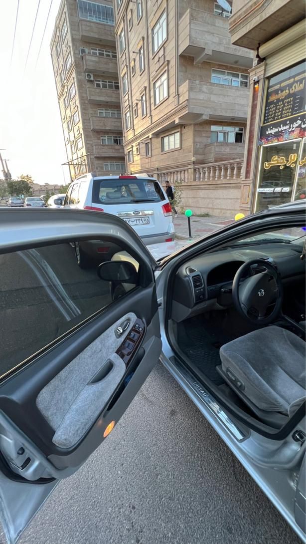 نیسان ماکسیما دنده‌ای - 1384