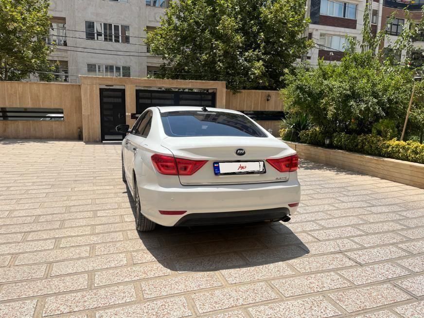 لیفان 820 اتوماتیک - 1395
