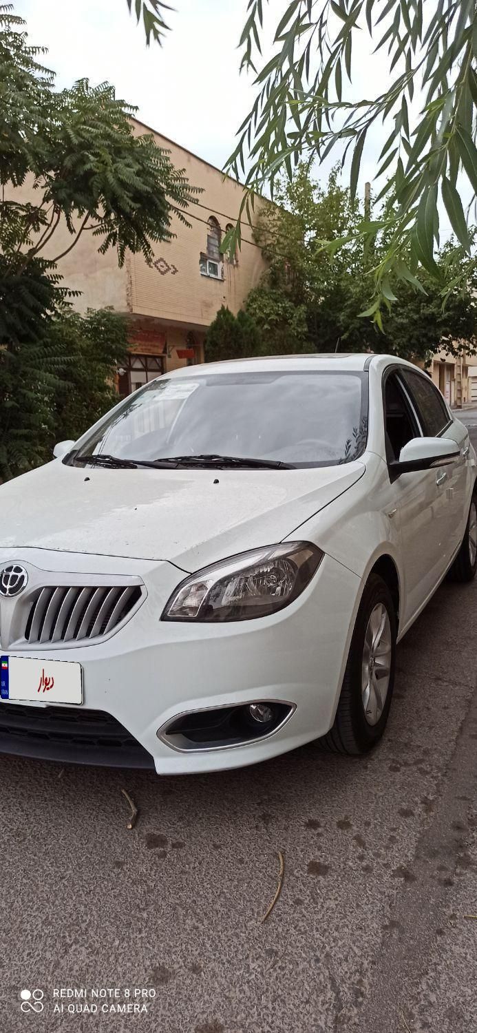 برلیانس H320 دنده‌ای 1500 - 1396