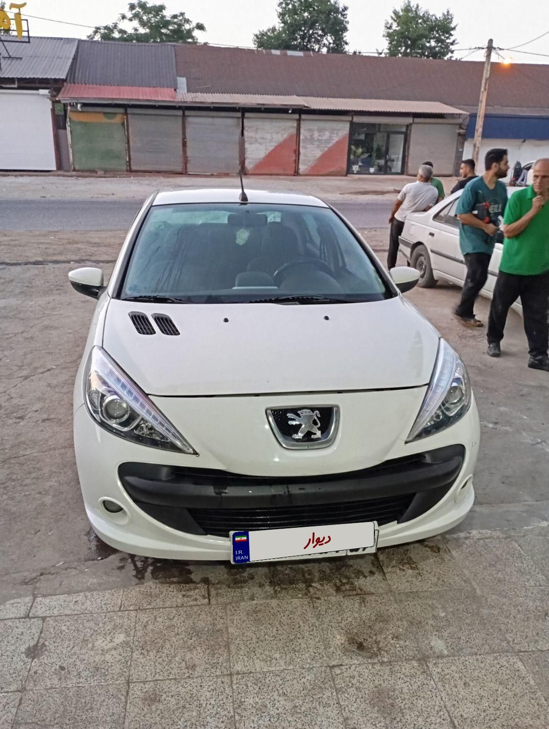 پژو ۲۰۷ صندوق دار اتوماتیک - 1397