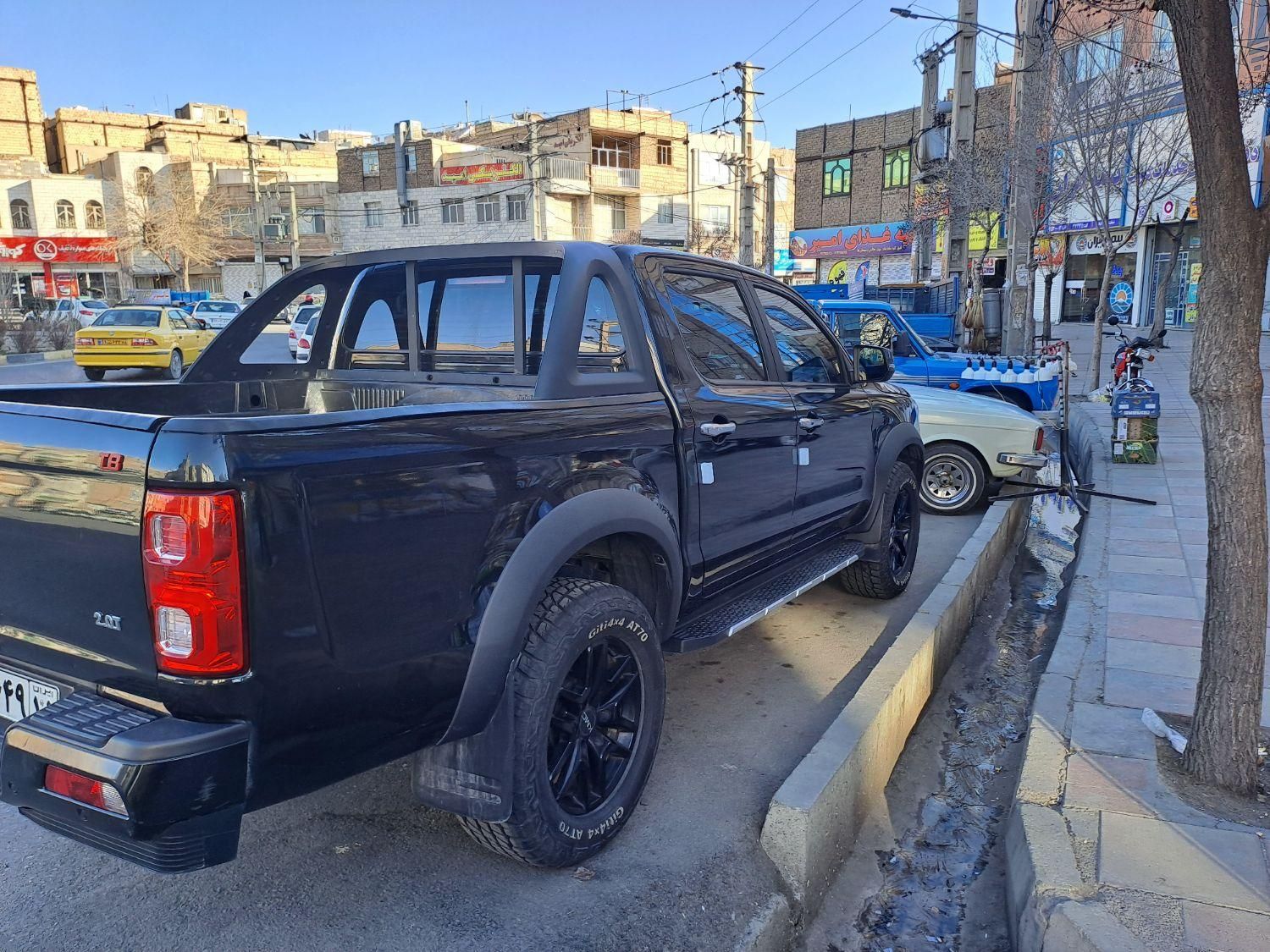 خودرو کی ام سی، T8 آگهی ann_19287512